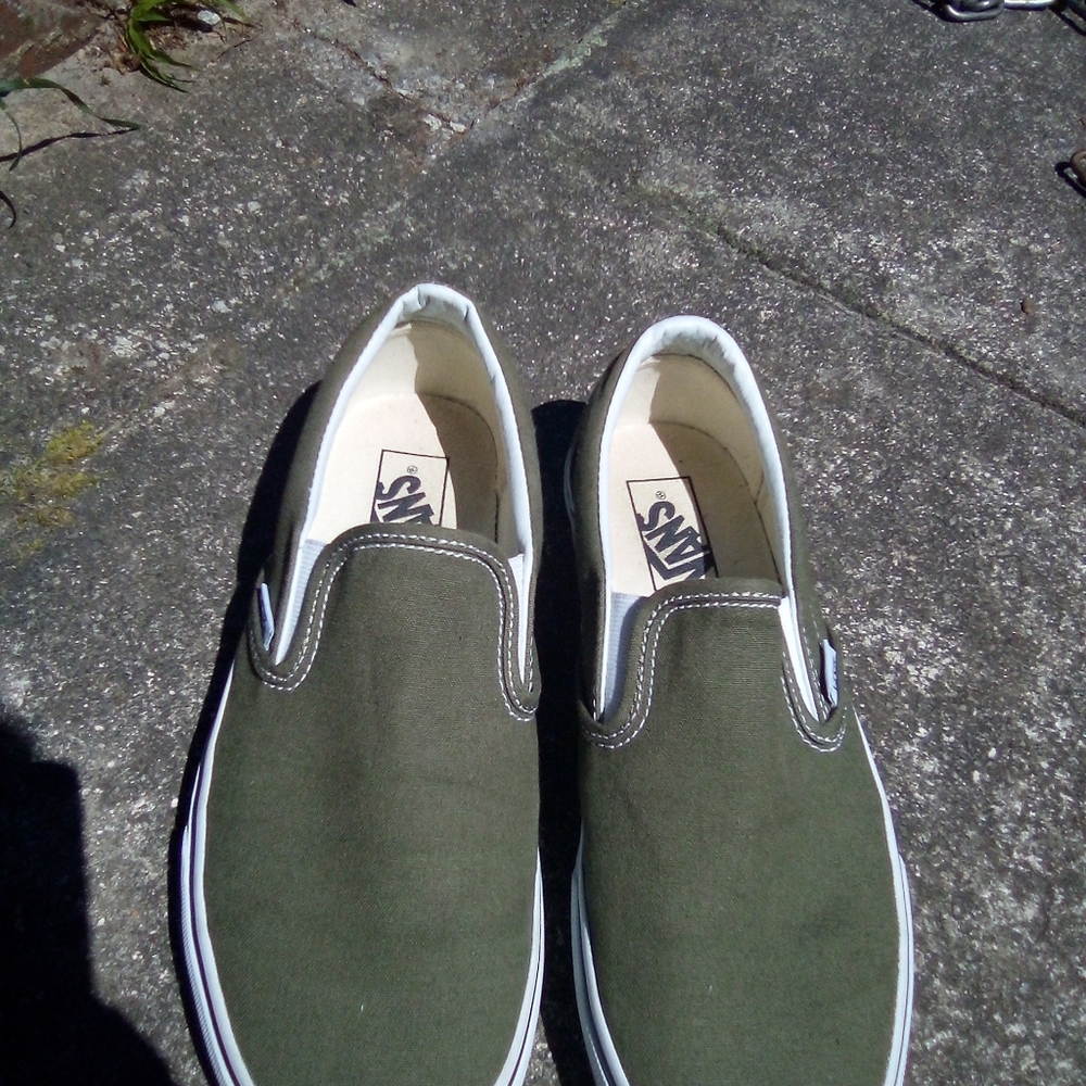 Size 8 vans brand new